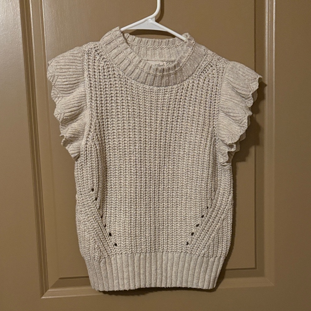 Universal Thread Cream Ruffle Sleeve Sweater